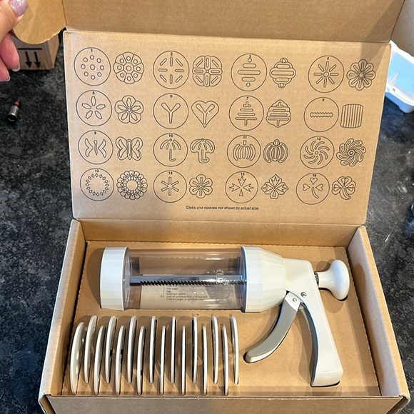 Pampered chef cookie press - Picture 2 of 10